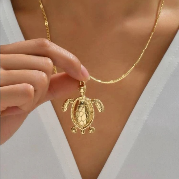 Turtle Pendant Necklace - Picture 2 of 5